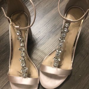Jewel badgley mischka satin shoes size 7